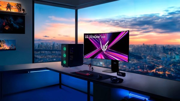 LG UltraGear 45 OLED Gaming Monitor 5K2K 165Hz Curved-30